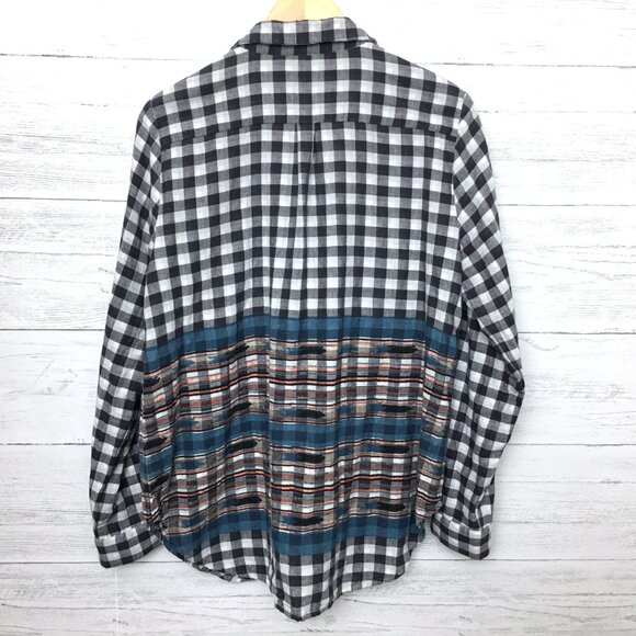 Roller Rabbit Women's Plaid Flannel Shirt Button Front Long Sleeves Large - Picture 2 of 8